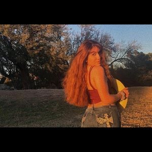 Meet your Posher, Ana